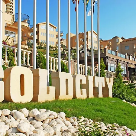 Апартаменты Gold 2+1 *